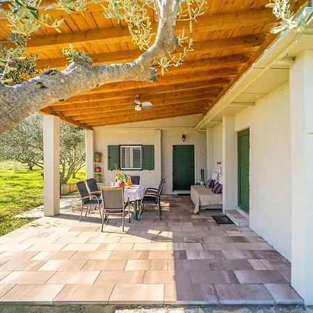 Grandpa's Olives Tiny House סטארי גראד