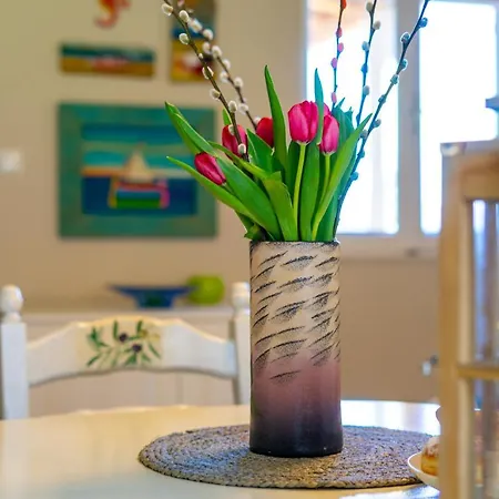 Grandpa's Olives Tiny House Apartment