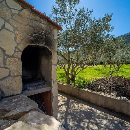 Grandpa's Olives Tiny House דירה סטארי גראד